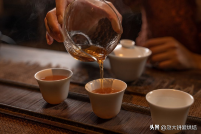 ​红茶和绿茶的区别（弄懂3个不同避免买错）