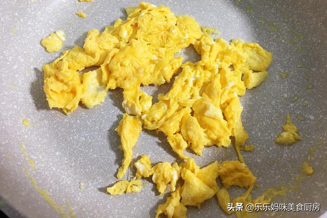 春饼配什么菜好吃又简单（吃春饼少不了这炒合菜）(22)