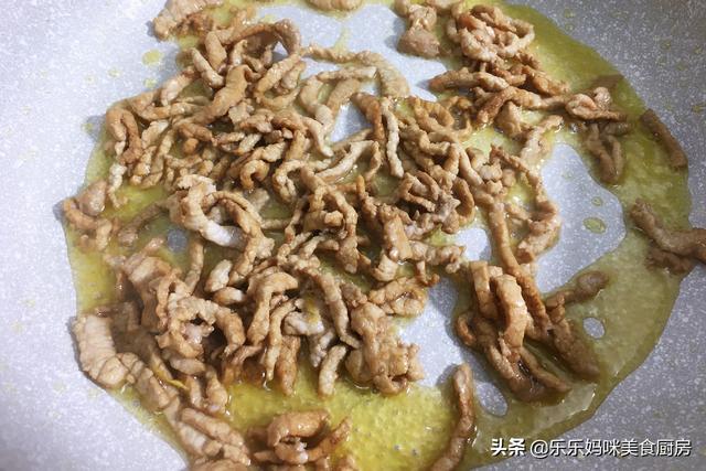 春饼配什么菜好吃又简单（吃春饼少不了这炒合菜）(24)