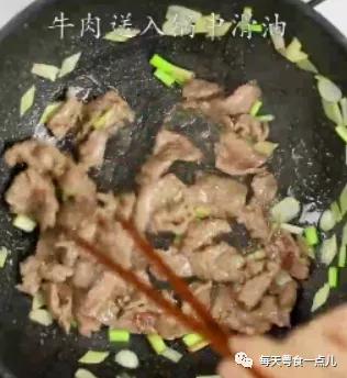 炒牛肉片怎么炒嫩又好吃（菜心炒牛肉）(25)