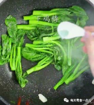 炒牛肉片怎么炒嫩又好吃（菜心炒牛肉）(18)