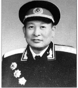 ​钟期光：没走上前线，1955年却被授予上将军衔，孙女名气更大