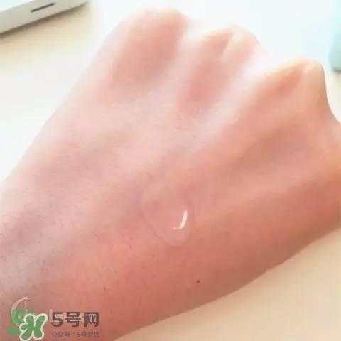 兰蔻大眼精华和雅诗兰黛小棕瓶哪个好？兰蔻大眼精华和小棕瓶对比