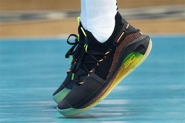 ua curry 6库里6代战靴测评 一起感受全掌缓震