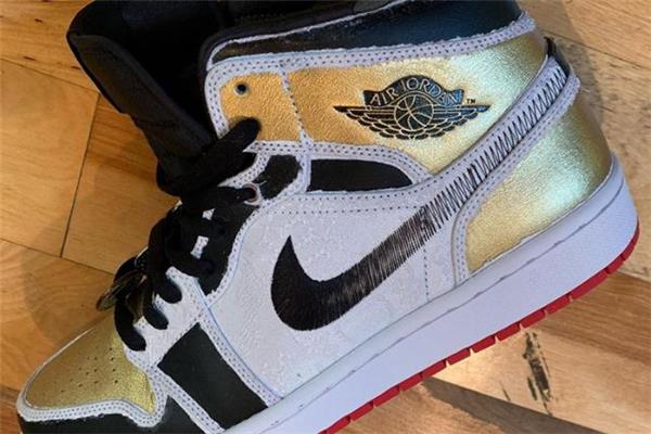 aj1白丝绸撕开来是什么样的 aj1白丝绸怎么撕开