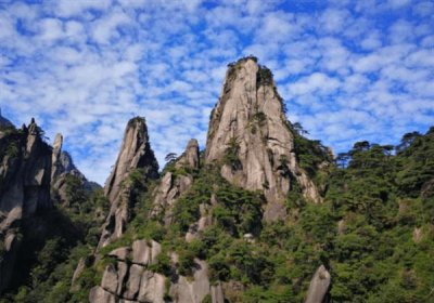 ​上饶十大旅游景点 第一名:三清山风景名胜区 上饶市大茅山景区上榜