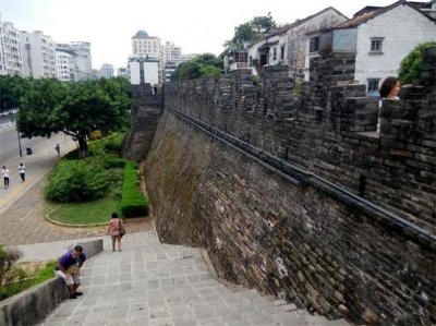 ​广东肇庆旅游必去十大景点 肇庆古城墙排名第一 鼎湖山位居第二