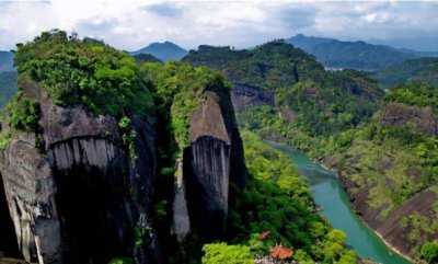 ​南平十大旅游必去景点 华阳山榜上有名 武夷山荣登榜首