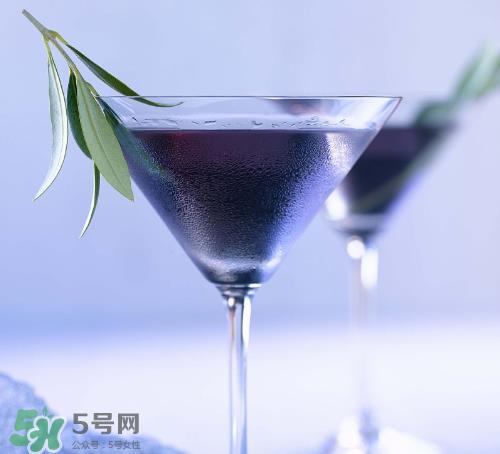 蓝莓酒可以存放多久？蓝莓酒保质期多久？