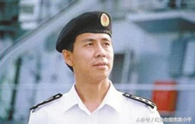 ​李晓岩,海军首批飞行员舰长,曾指挥海军编队，首次穿越麦哲伦海峡