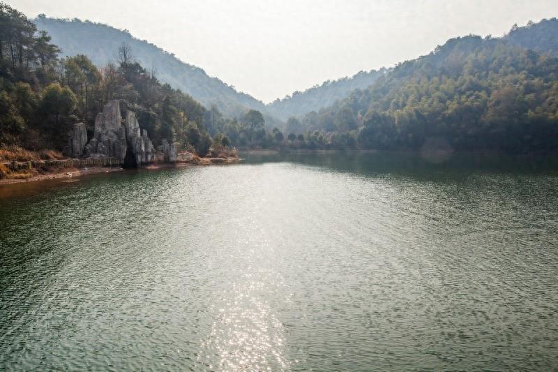 石燕湖，湖南省首家野生动物园，长沙人最受欢迎的十佳旅游景区