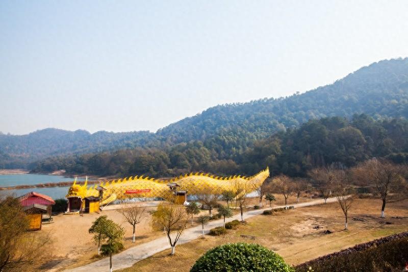 石燕湖，湖南省首家野生动物园，长沙人最受欢迎的十佳旅游景区