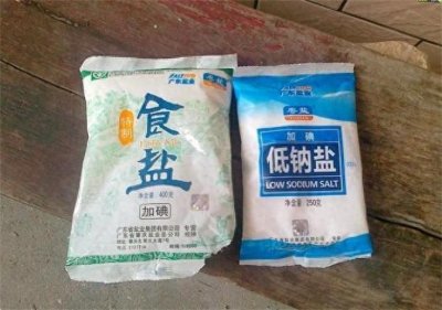 ​加碘盐和无碘盐哪个更好？盐厂员工：差别大了，告诉家人别买错